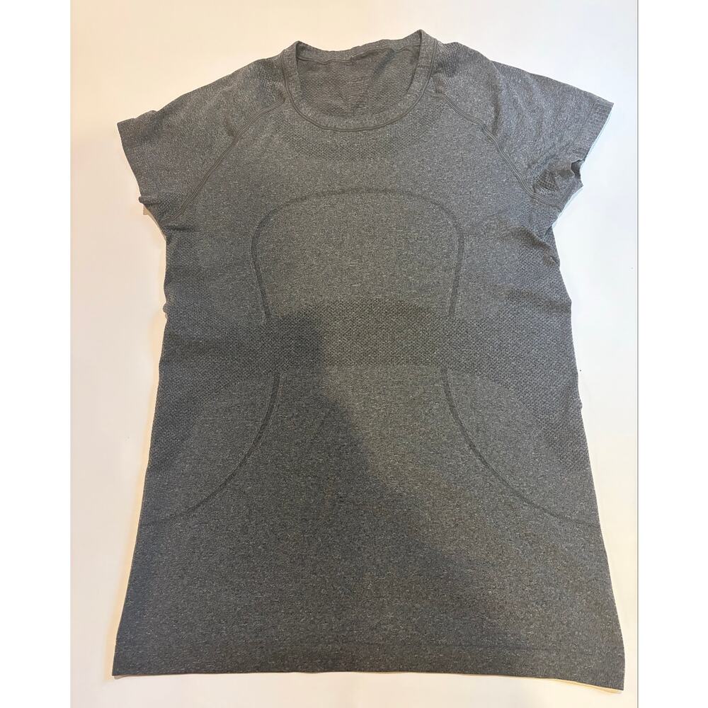Lululemon Swiftly Tech Short Sleeve Shirt Women’s Size 10 Gray